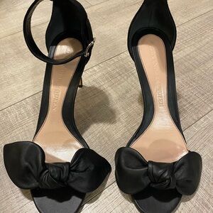 Alexander McQueen Black Bow Heeled Sandals